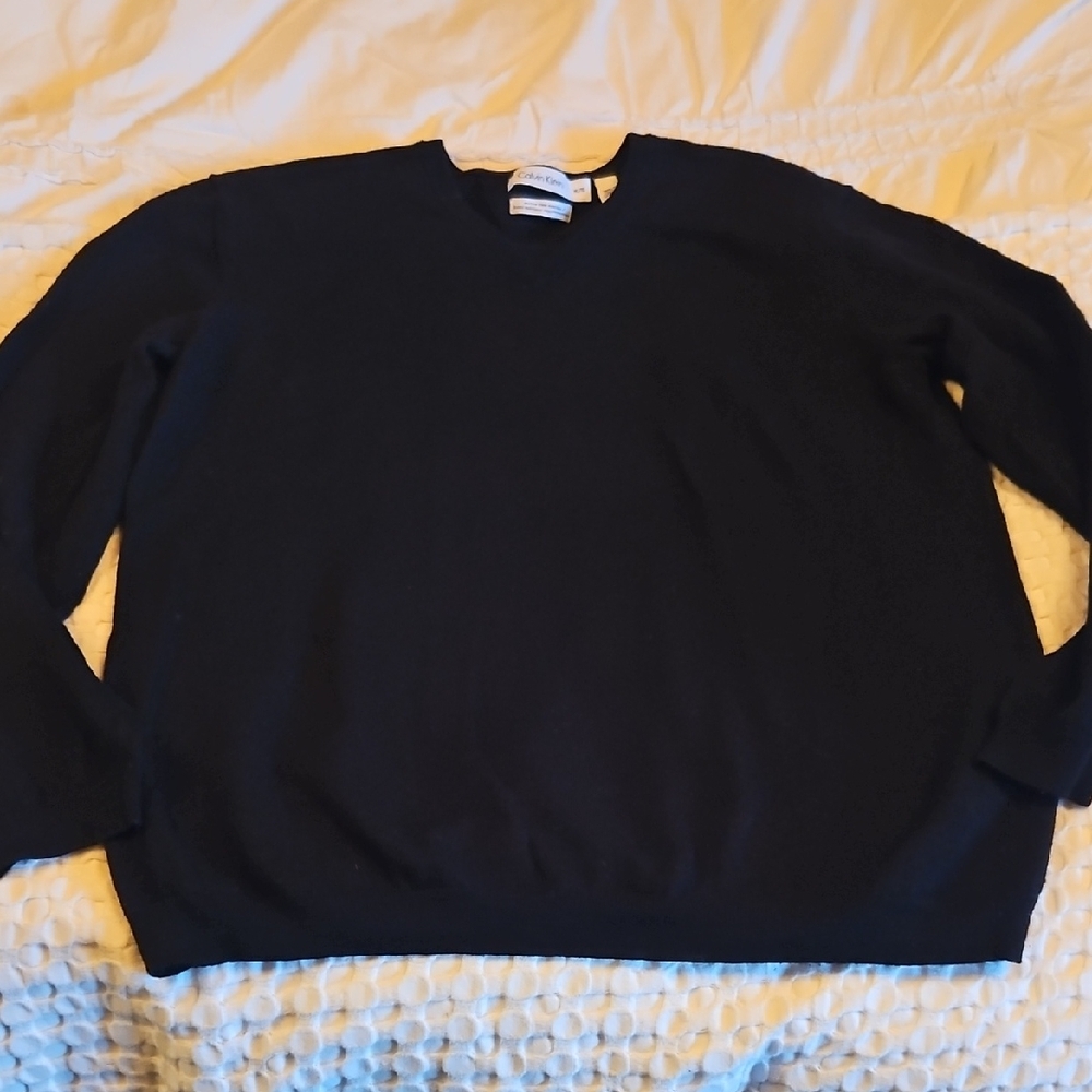 Calvin Klein Men's V-Neck Black Sweater
